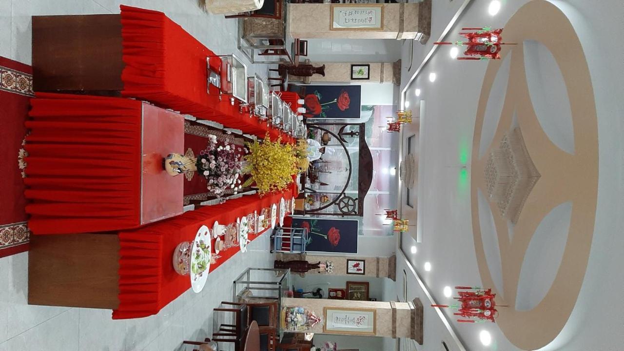 Phuc Ngoc Hotel Rach Gia Exterior photo