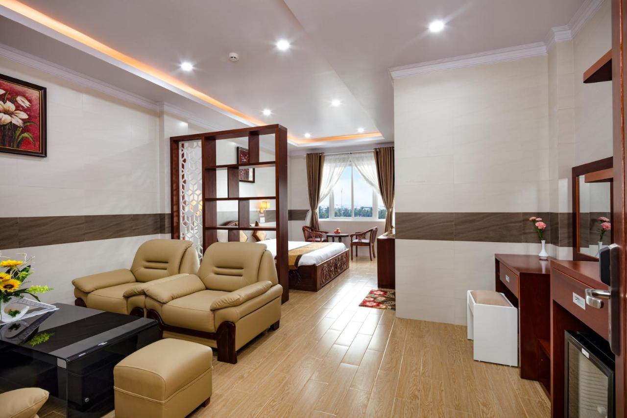 Phuc Ngoc Hotel Rach Gia Exterior photo