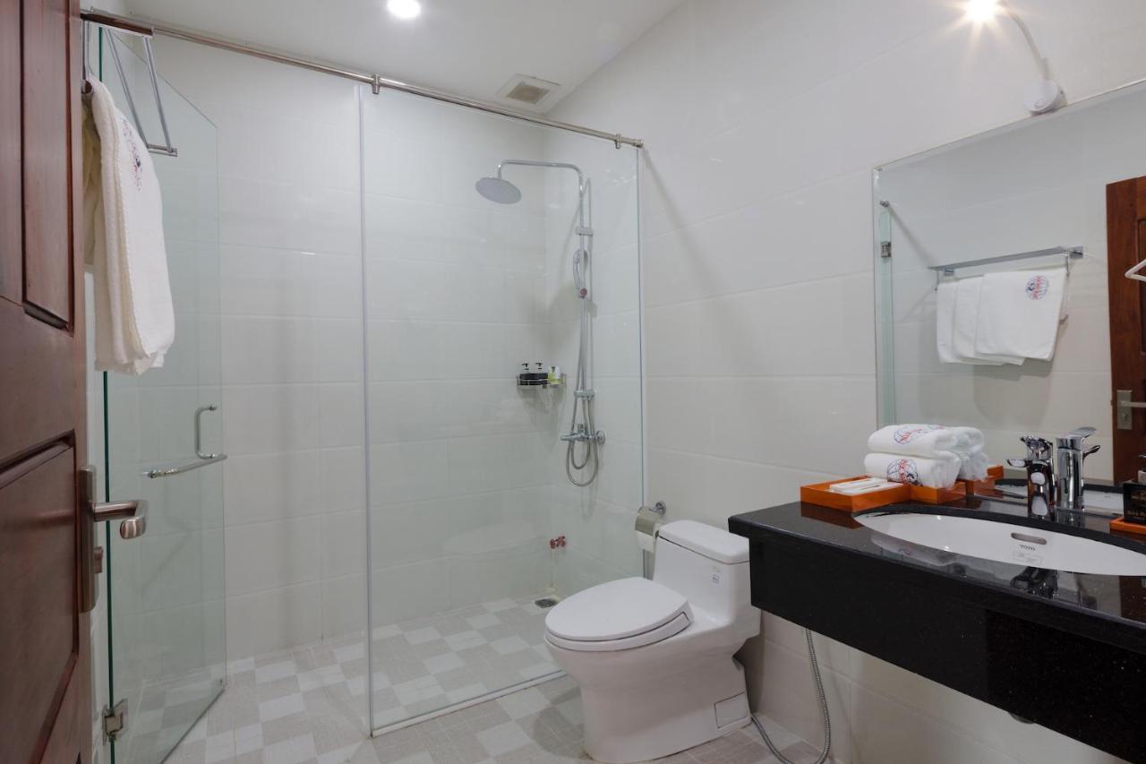 Phuc Ngoc Hotel Rach Gia Exterior photo