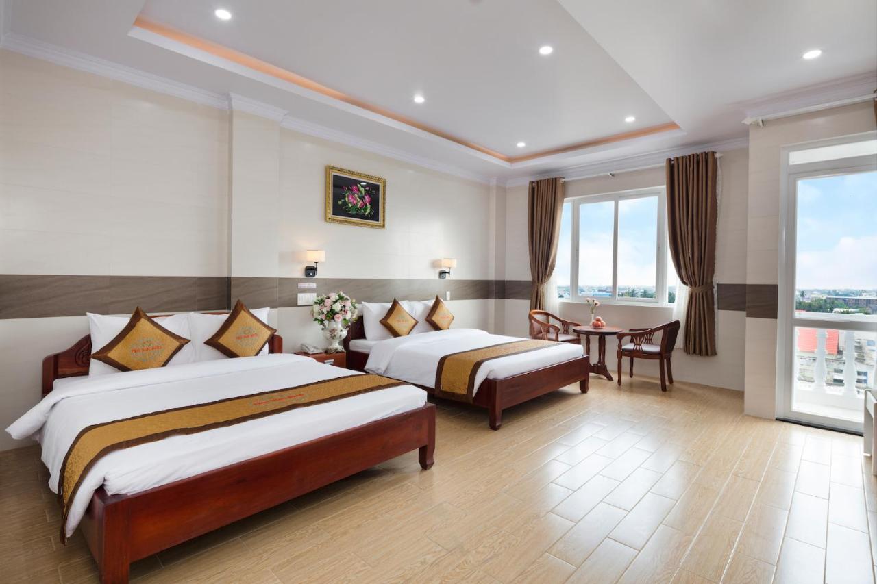 Phuc Ngoc Hotel Rach Gia Exterior photo
