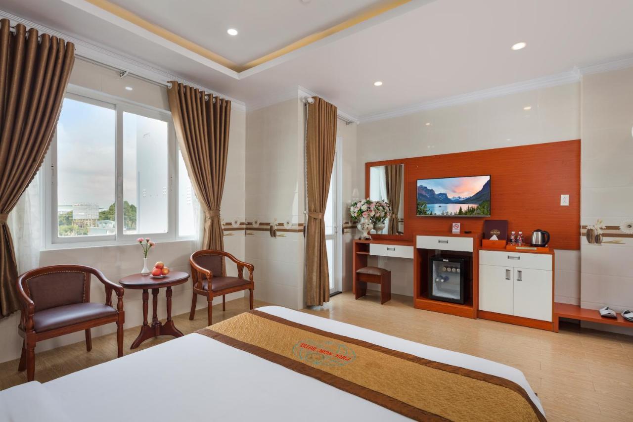 Phuc Ngoc Hotel Rach Gia Exterior photo