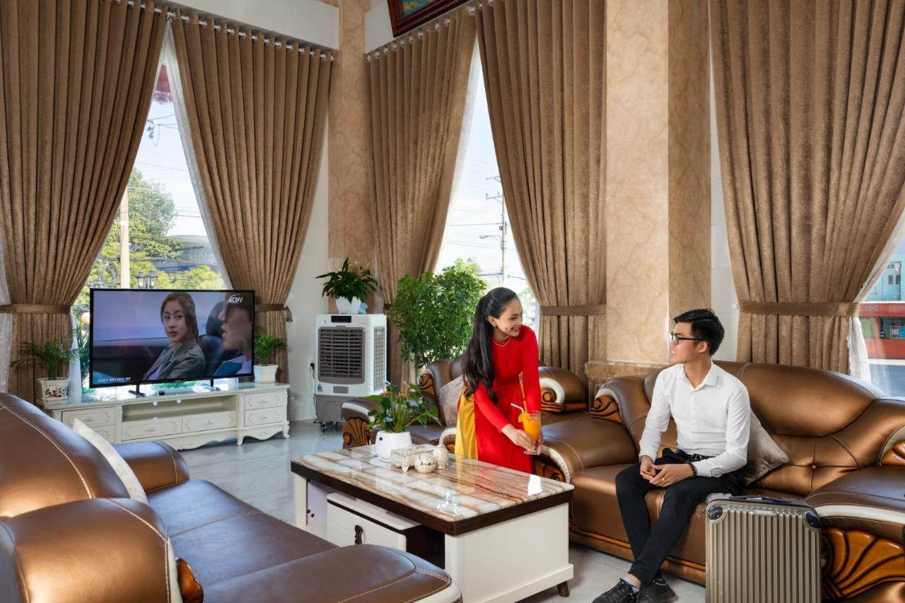 Phuc Ngoc Hotel Rach Gia Exterior photo